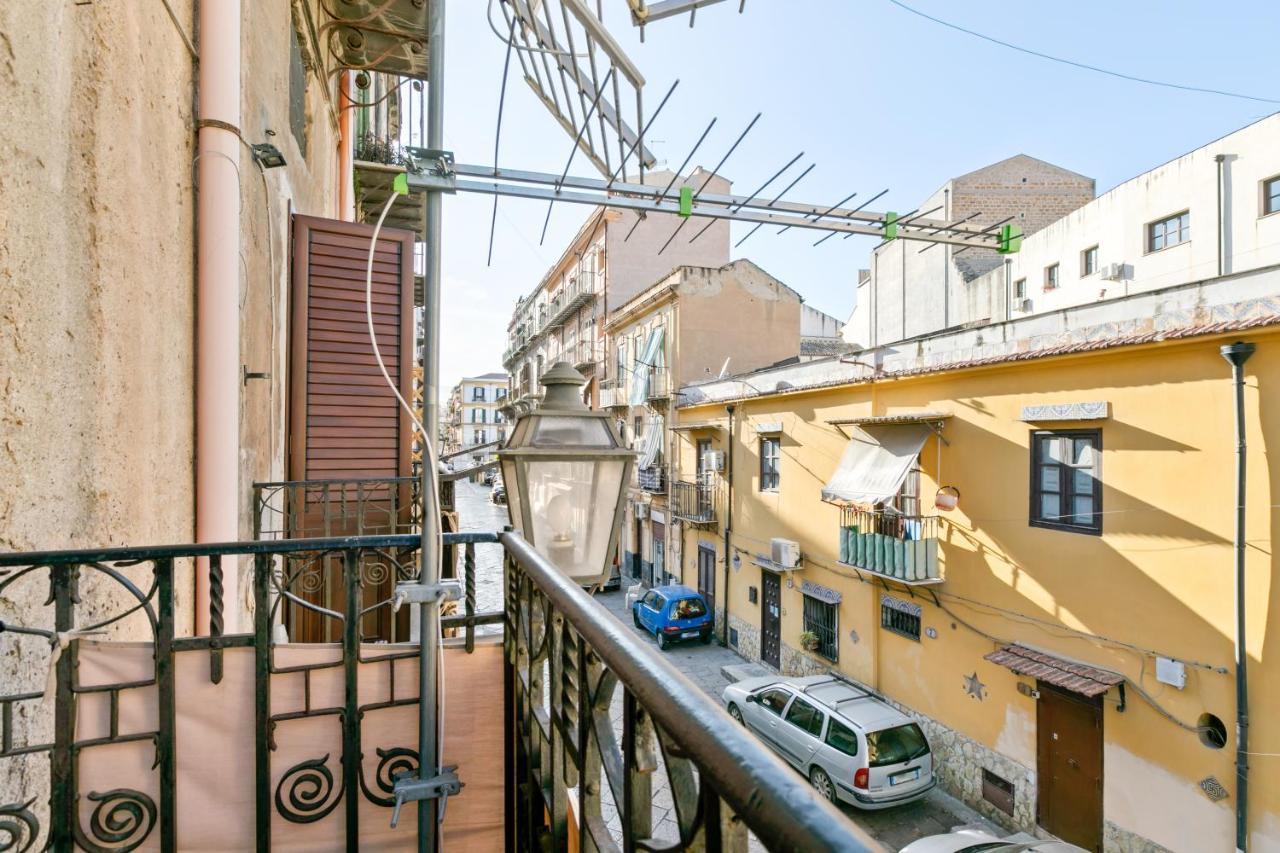 Stylish Flat Maqueda Apartment Palermo Exterior photo