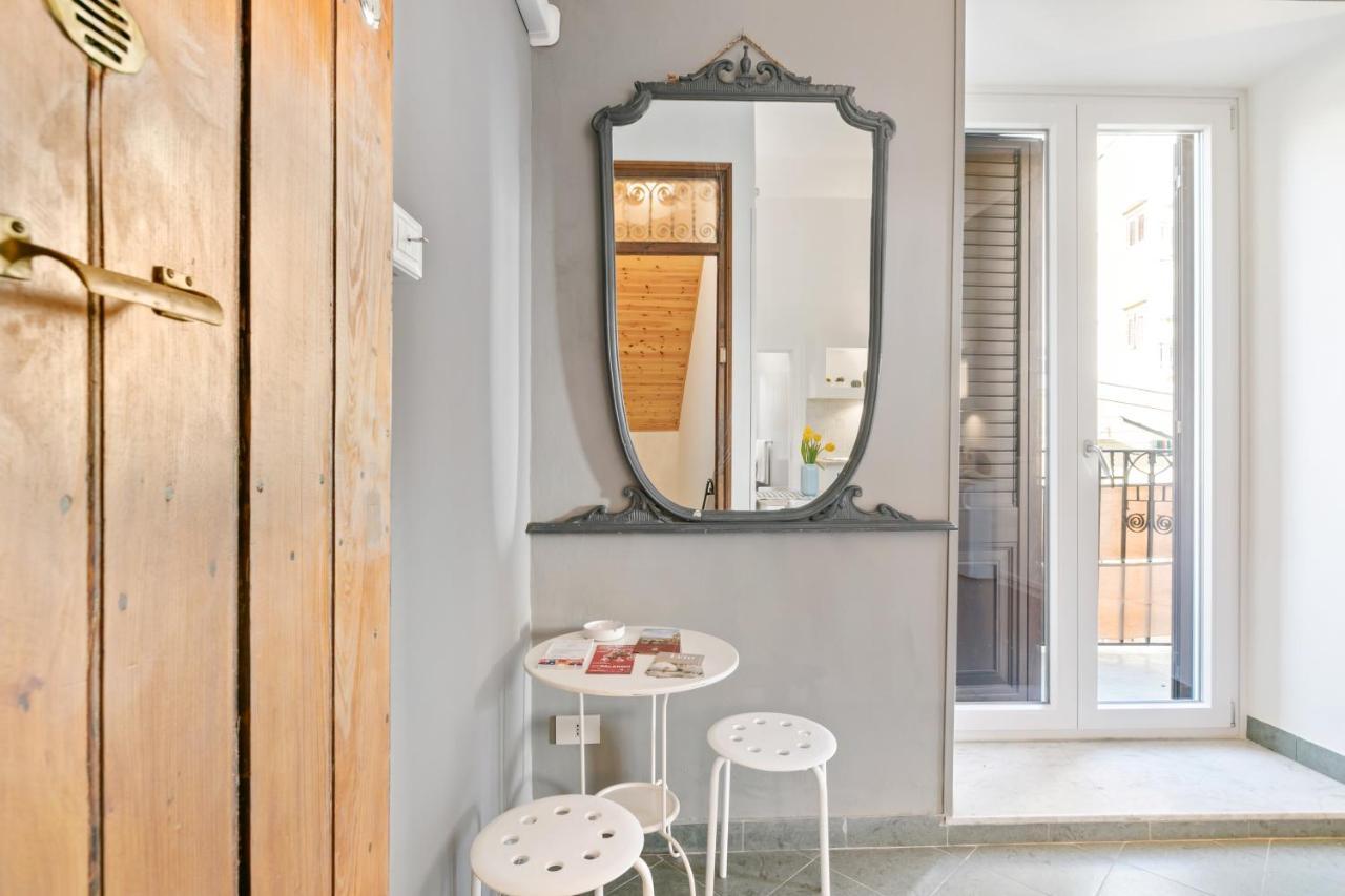 Stylish Flat Maqueda Apartment Palermo Exterior photo